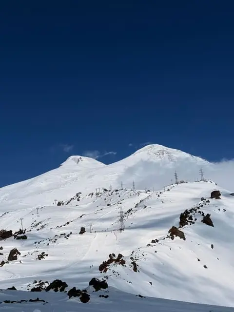 Приэльбрусье — базовый лагерь — место съёмок