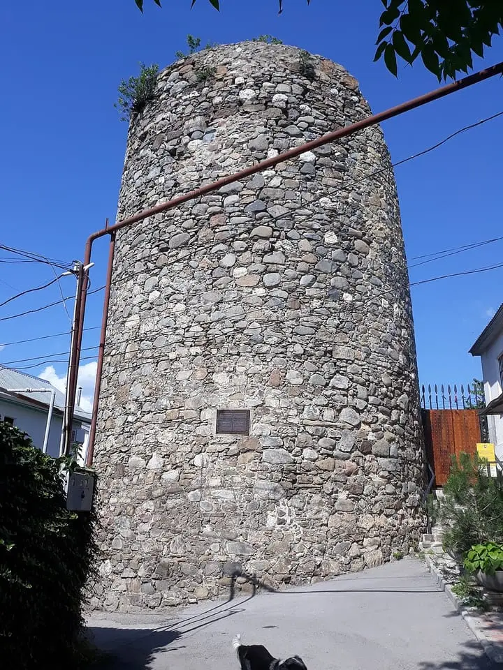 Крепость Алустон