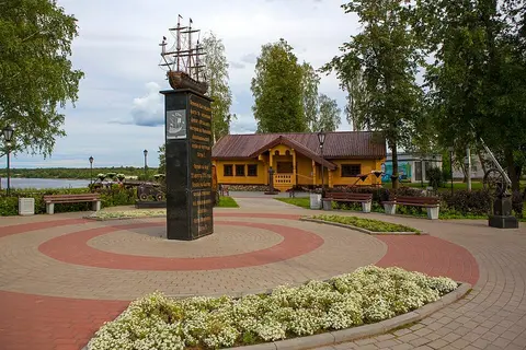 Лодейное Поле