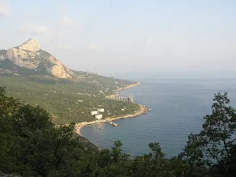 Ласпинская бухта