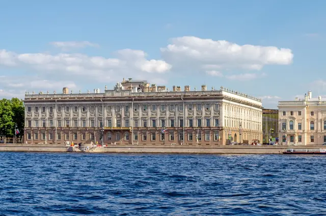 Мраморный дворец — место съёмок фильма «Майор Гром: Чумной Доктор»