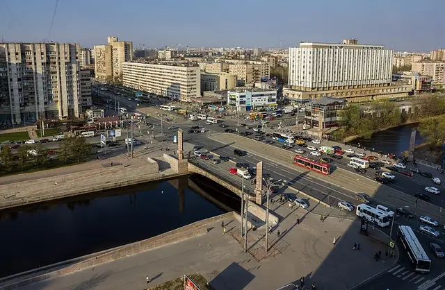 Наличный мост — место съёмок фильма «Брат»
