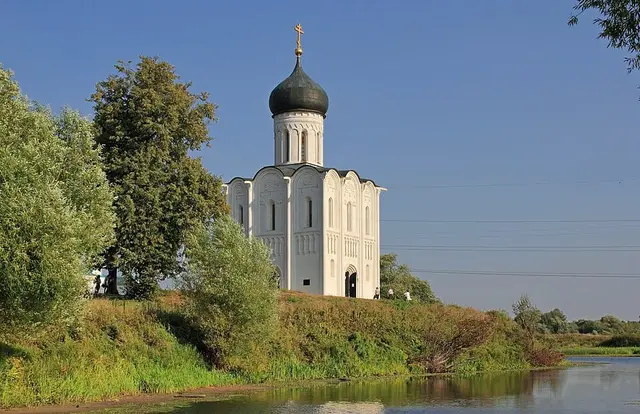 Церковь Покрова на Нерли — место съёмок фильма «Андрей Рублёв»