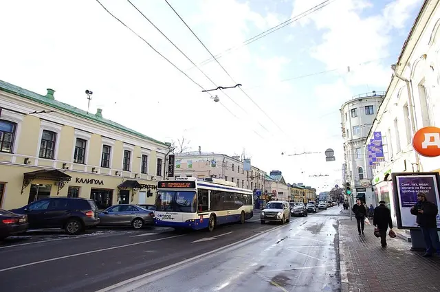 Площадь Покровские Ворота — место съёмок фильма «Покровские ворота»