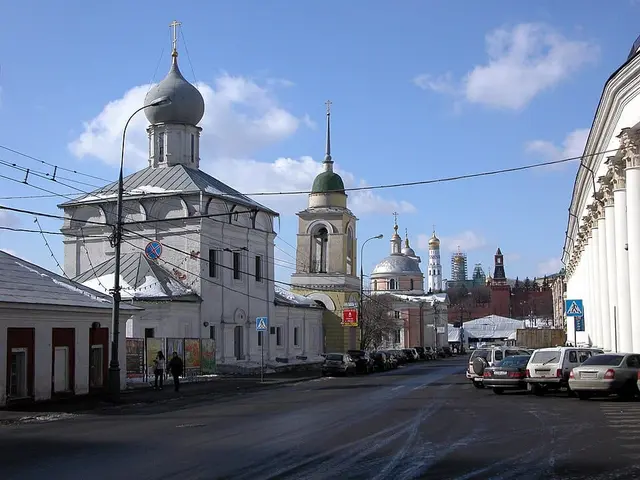 Улица Варварка — место съёмок фильма «Мимино»