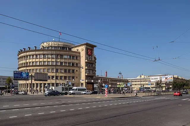 Здание Московского райсовета — место съёмок фильма «Мастер и Маргарита»