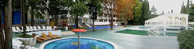 Гостиница «Юность» — место съёмок фильма «Кавказская пленница, или Новые приключения Шурика»